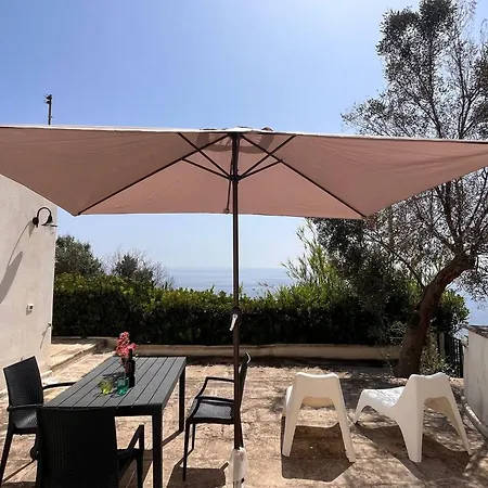 House Overlooking The Bay - Seaview Marina Serra