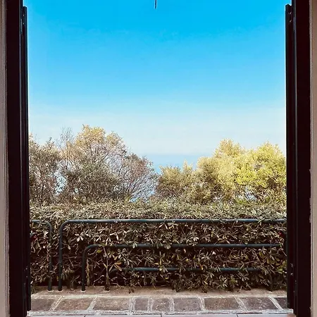 House Overlooking The Bay - Seaview * Marina Serra